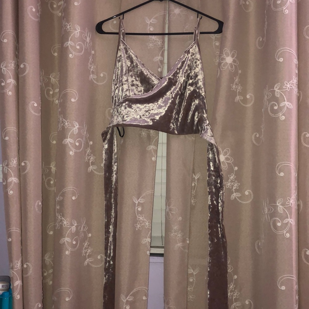 Forever 21 Velvet Crop Top